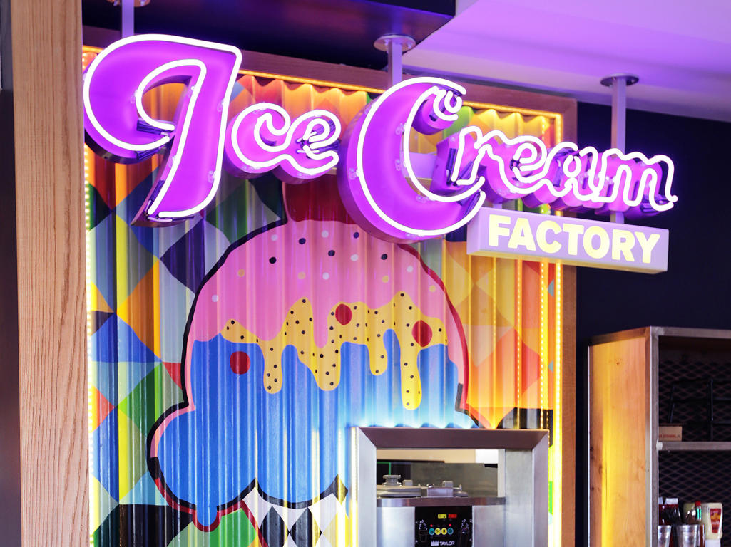 Pizza Hut Restaurants Livingston Designer Outlet